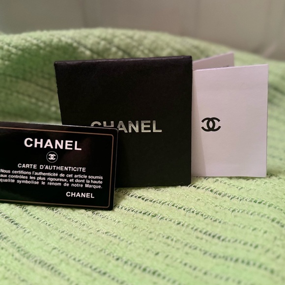 Real Chanel Purse with Paperwork. Brand New Never Used! RARE FIND! - Picture 13 of 15